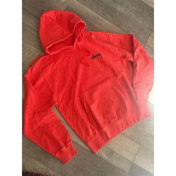 Stussy Men's Red Graphic Print Pullover Hoodie Size M Streetwear NWOT - Picture 4 of 5